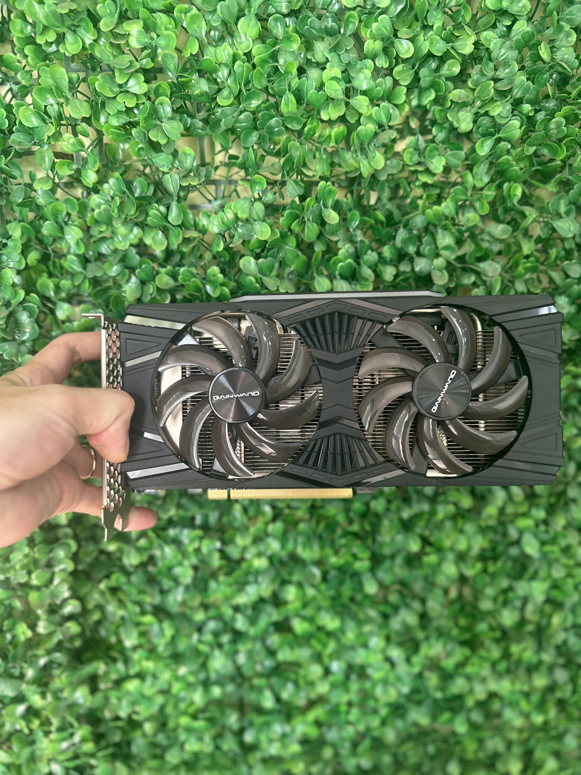 Card Màn Hình VGA GTX 1660Ti 6GB GDDR6 Gainward 2 Fan Qua sử dụng